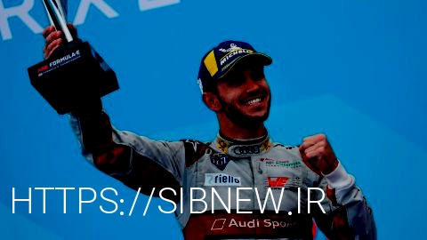 Abt سومین مقام خود را پس از ePrix در پاریس، فرانسه در سال 2019 جشن می گیرد.